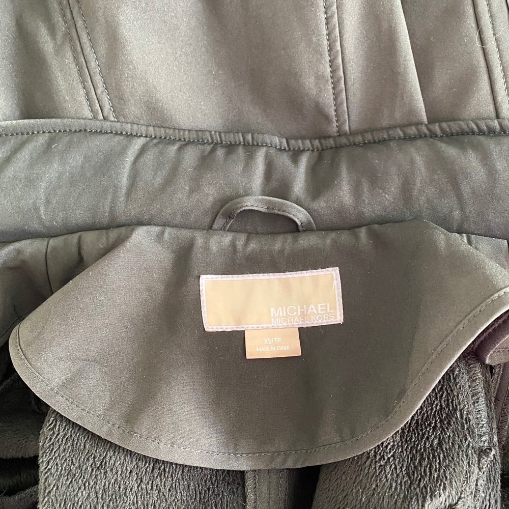 Michael Kors Fleece Line Soft Shell w/Hood - Picture 9 of 10